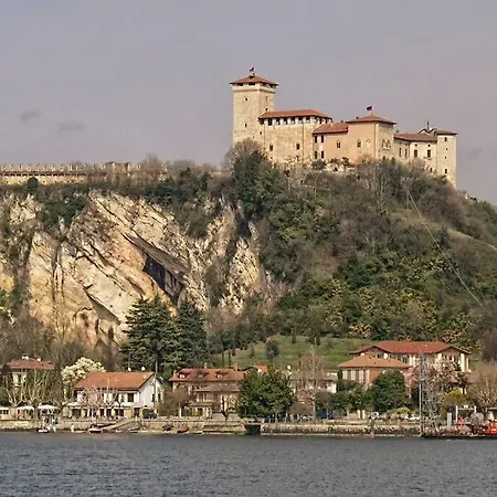 Apartamento Maggiore Billard Pinball Arcade *